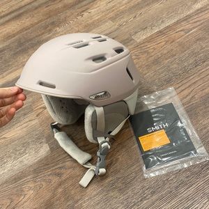 Womens Smirh Compass Ski Helmet Size M